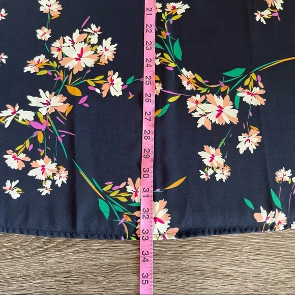 S O L D : Lulu’s Herbaceous Babe Navy Floral Print Shift Dress - Picture 13 of 14
